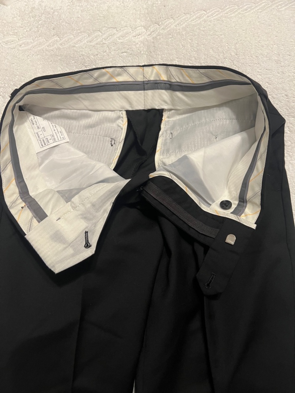 Slim Black Dress Pants for Men - Tailored Comfort - Picture 4 of 9